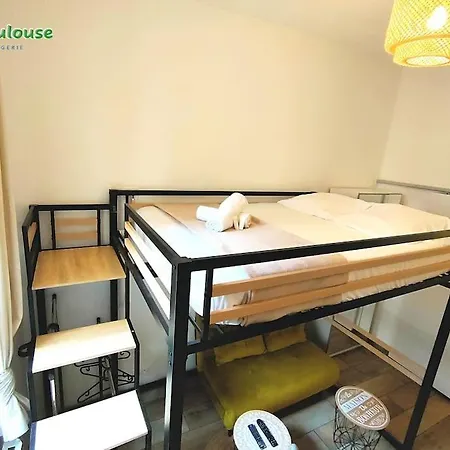 Apartment Le Petit Palais Au Calme Proche Metro/tram • Wifi *