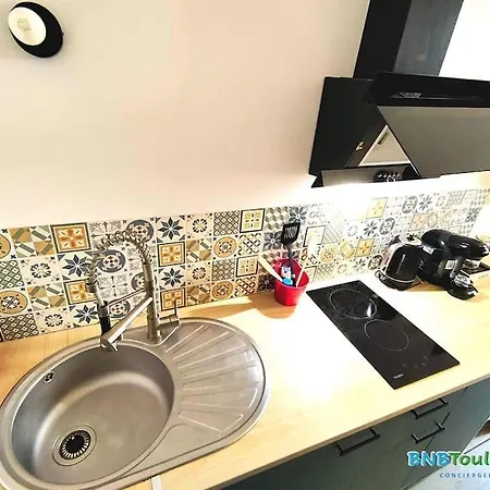 Apartment Le Petit Palais Au Calme Proche Metro/tram • Wifi *